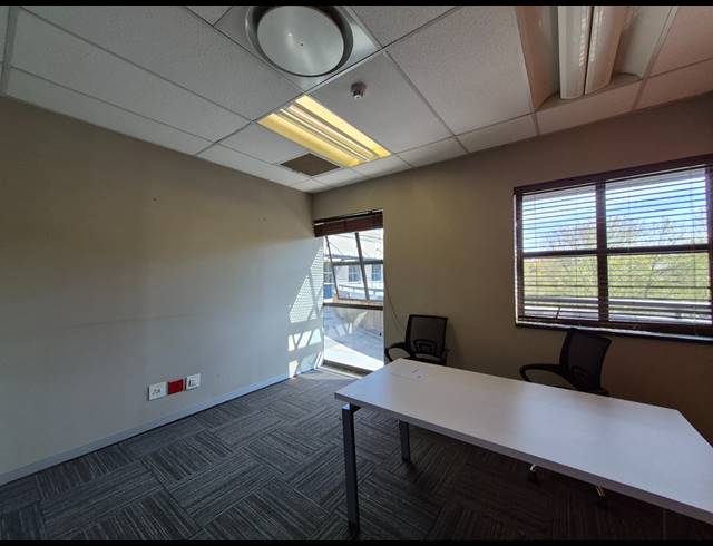 1,225M² OFFICE TO LET IN ILLOVO